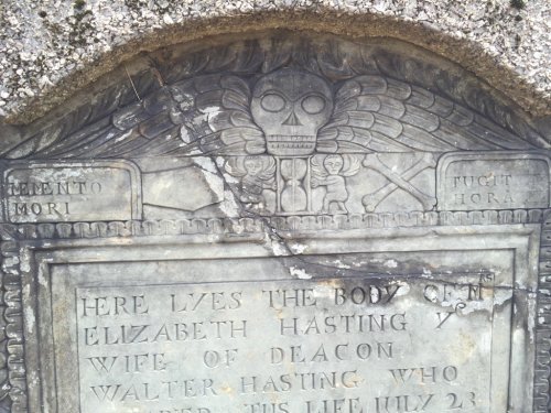 Top of Elizabeth Hasting's gravestone at Old Burying Ground, Cambridge, Massachusetts